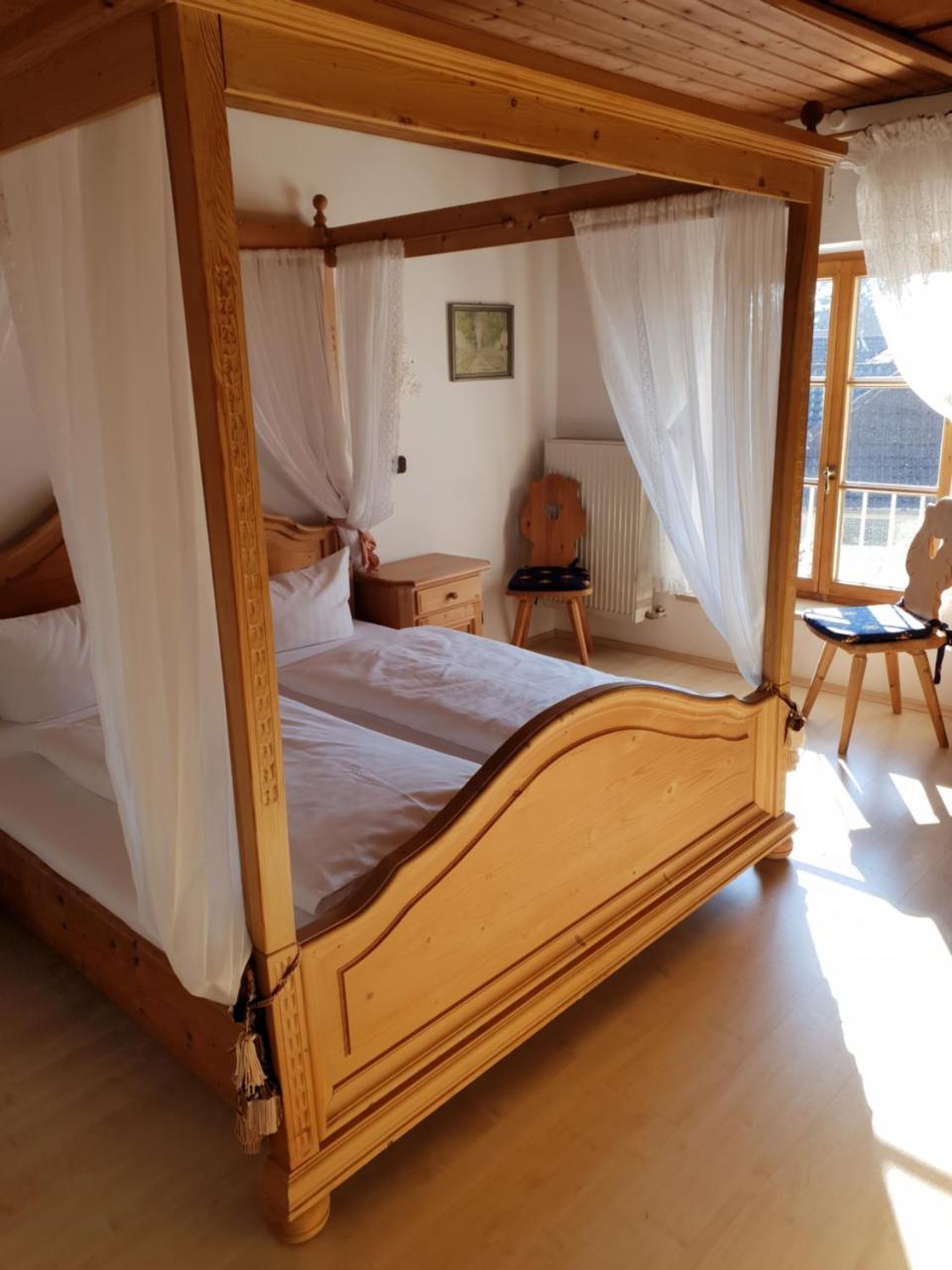 Landgasthof Bock Otel Gauting Dış mekan fotoğraf
