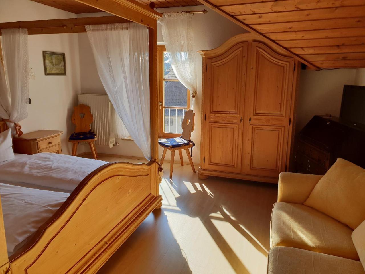 Landgasthof Bock Otel Gauting Dış mekan fotoğraf